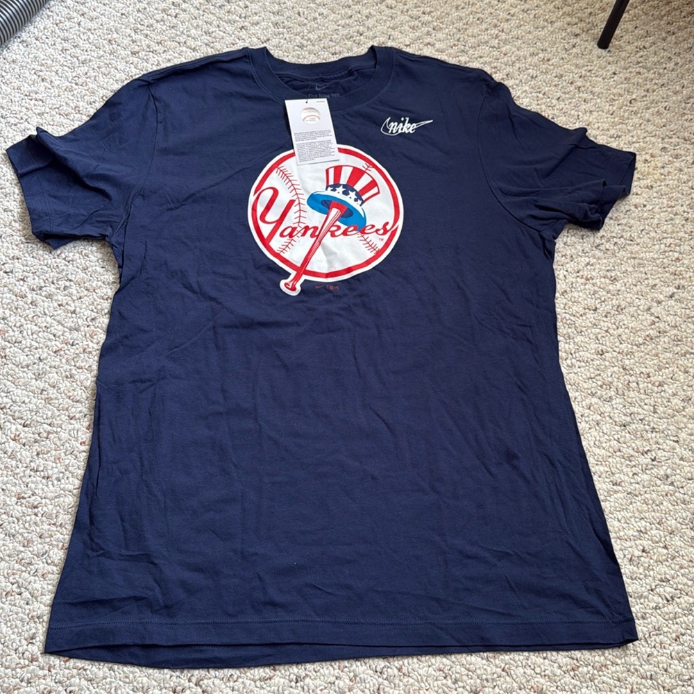 NIKE New York Yankees Shirt SZ L Blue Tee MLB Baseball swoosh cooperstown NYY